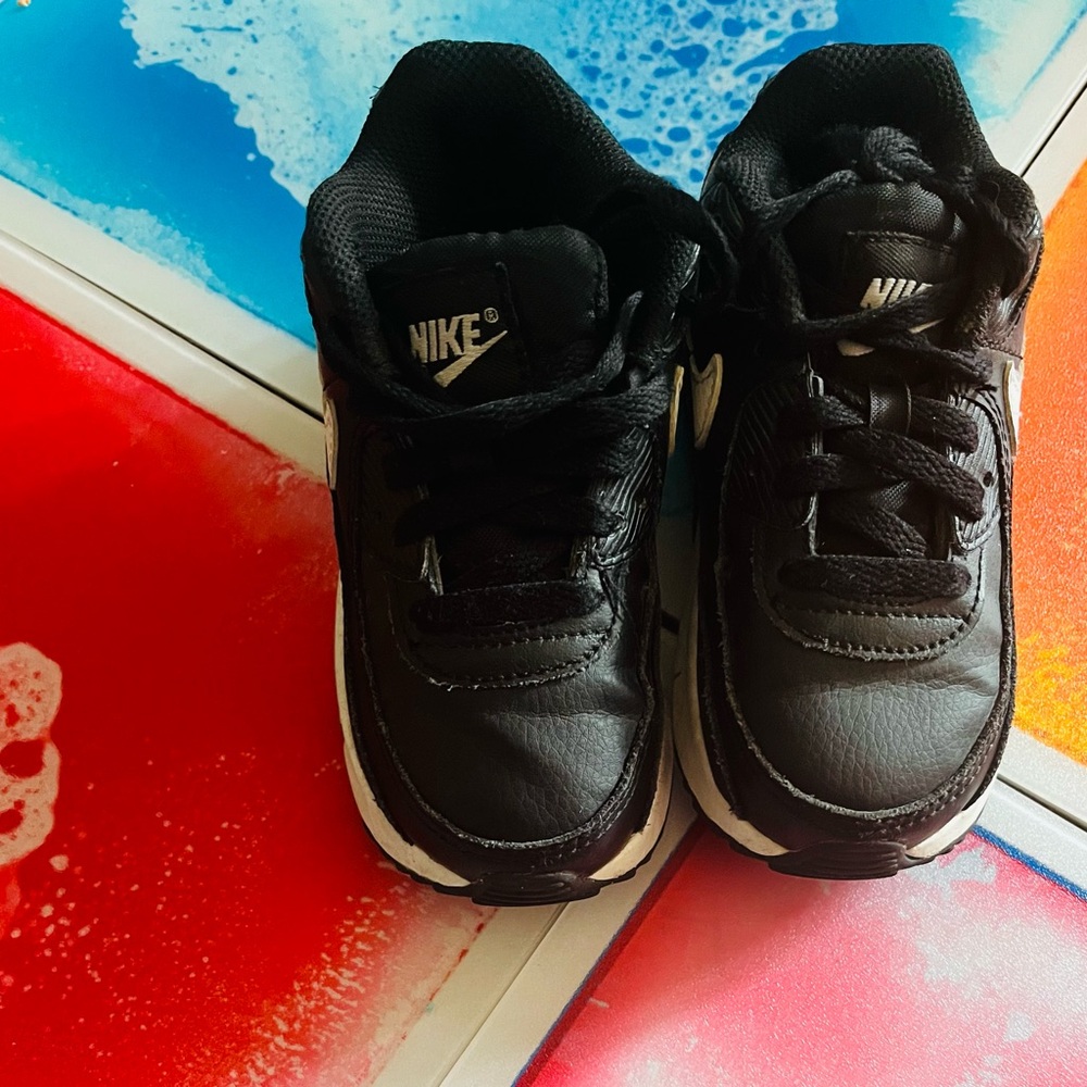 Nike Black and White Air Max 90
